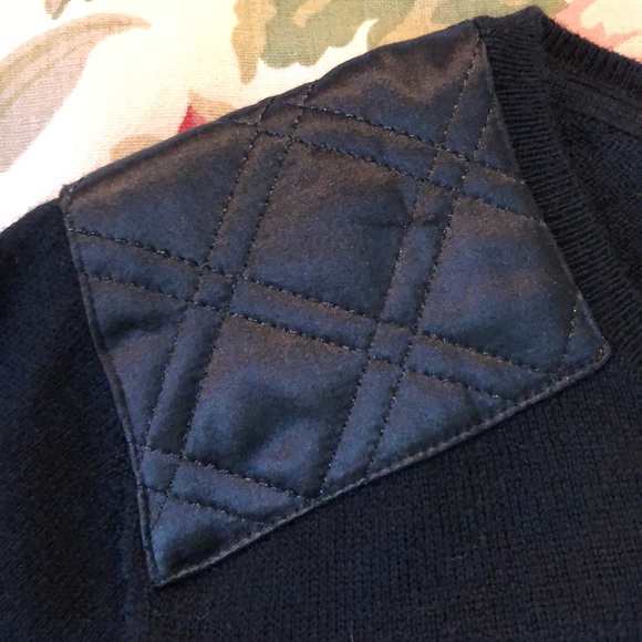 TAHARI size Medium ExtraFine Merino Wool Quilted Satin Shoulder patch  $178 NEW - Picture 9 of 10